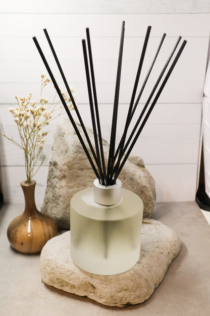 Crystal infused diffuser with wicks with the fragrance Orchid, Patchouli and White Musk